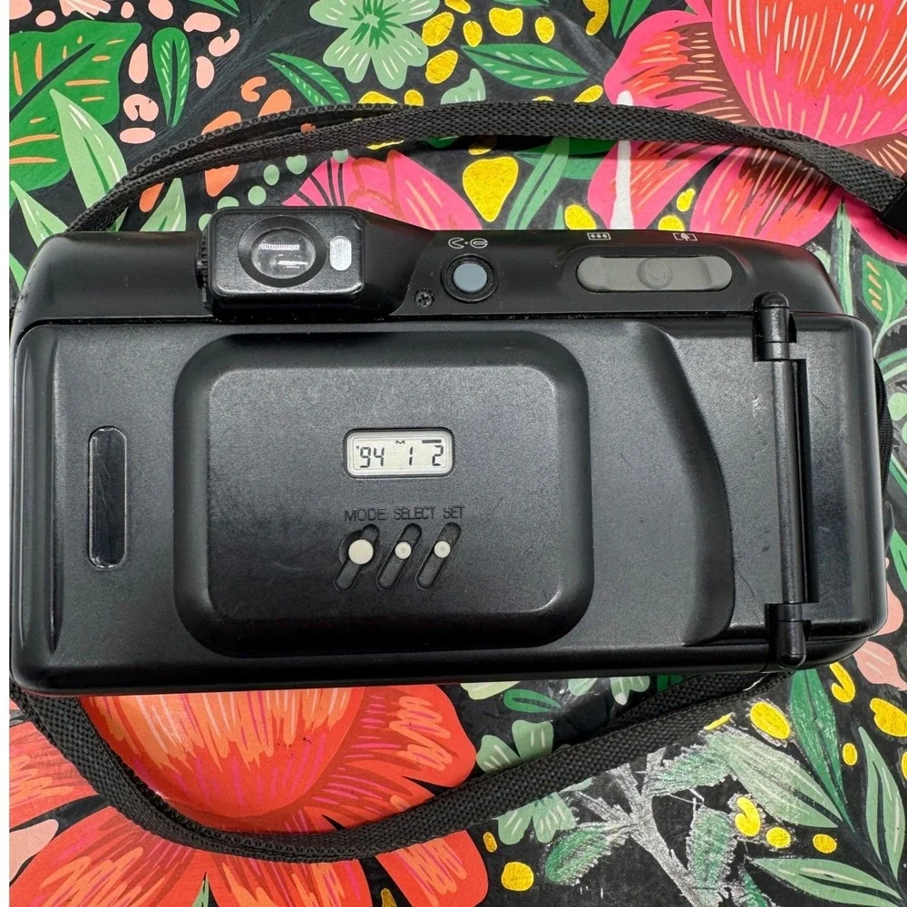Fuji Discovery 1000 Zoom Date Panorama 35mm Film Camera Fujinon 35-80mm Lens